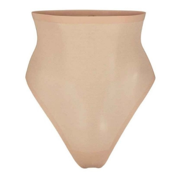 Skims mesh Sheer Sculpt High-waisted Thong - clay - Picture 2 of 16